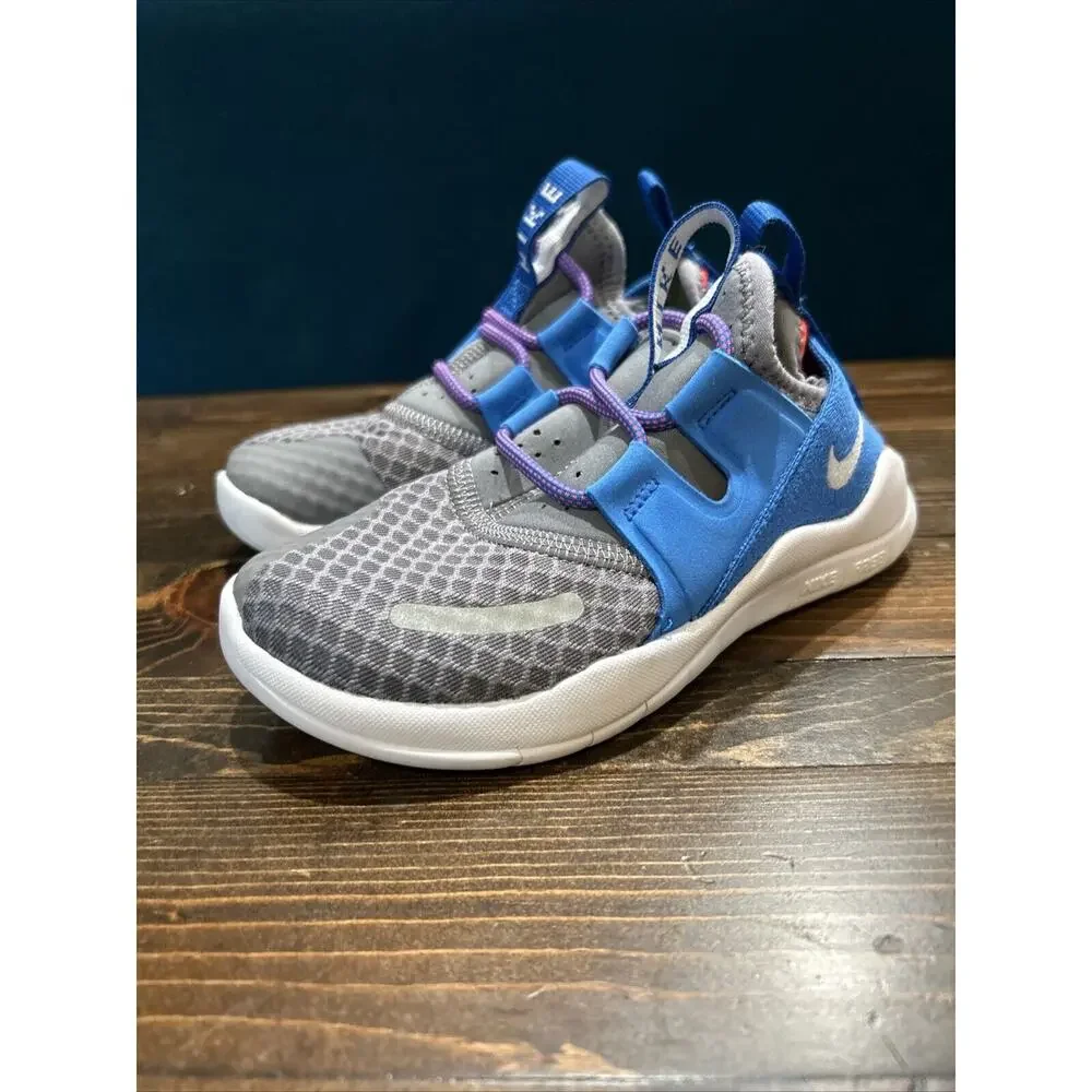 EUC Nike Kids Free RN CMTR 2018 (GS) Gunsmoke/White-Signal Blue Size 11C‎ US